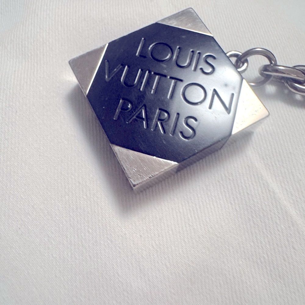 Auth Louis Vuitton Black Resin Silver Bag Charm Keyring Damier Print LV Brand